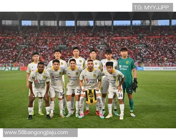 广州足球队在最新足球状态排行榜中荣获第三名展现强劲实力与潜力